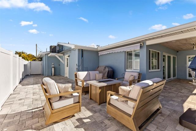 312 WESTWINDS DRIVE, Palm Harbor, FL 34683