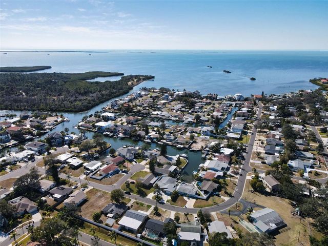 312 WESTWINDS DRIVE, Palm Harbor, FL 34683