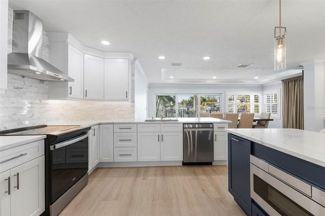 312 WESTWINDS DRIVE, Palm Harbor, FL 34683