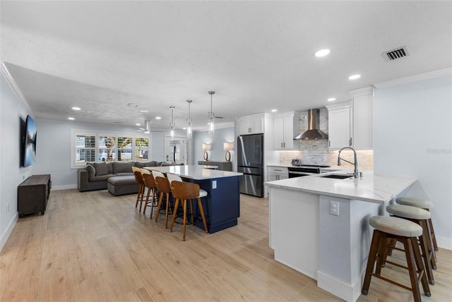 312 WESTWINDS DRIVE, Palm Harbor, FL 34683