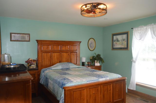 240 Ridge Road, Whitwell, TN 37397