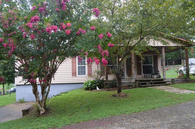 240 Ridge Road, Whitwell, TN 37397