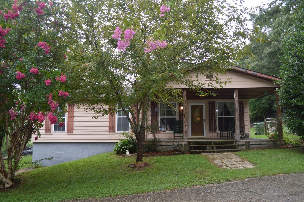 240 Ridge Road, Whitwell, TN 37397