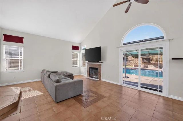 24432 Calle Tassjara, Murrieta, CA 92562