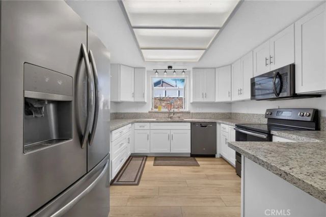 24432 Calle Tassjara, Murrieta, CA 92562