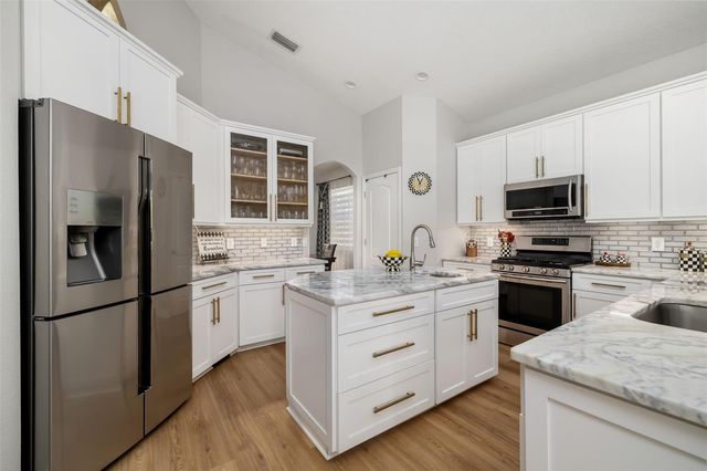 6215 WARBLER LANE, Lakewood Ranch, FL 34202