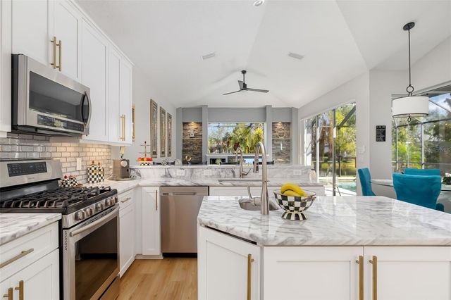 6215 WARBLER LANE, Lakewood Ranch, FL 34202