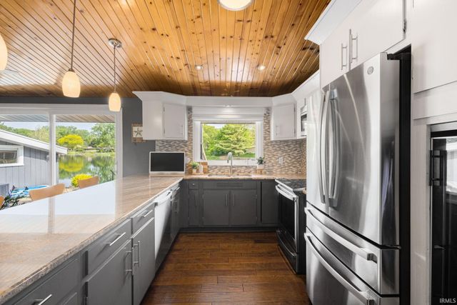 17575 Juday Lake Drive, South Bend, IN 46635