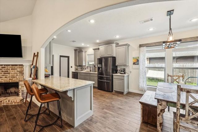 3520 Michelle Avenue, Vidor, TX 77662