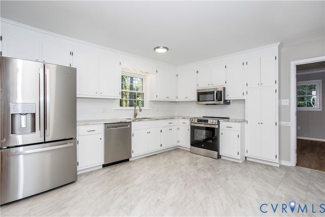 14510 Rivermont Rd, Chester, VA 23836