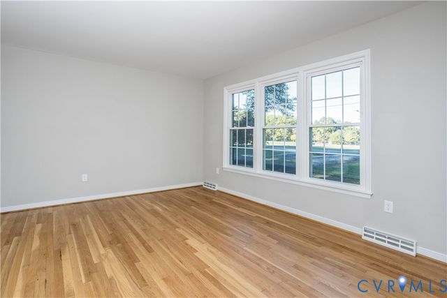 14510 Rivermont Rd, Chester, VA 23836