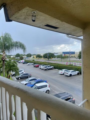 500 Village Green Circle W 302, Palm Springs, FL 33461