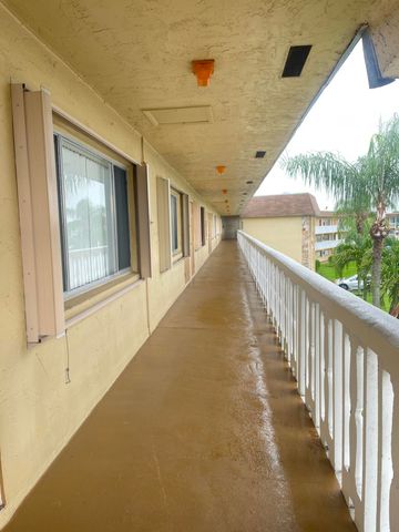 500 Village Green Circle W 302, Palm Springs, FL 33461