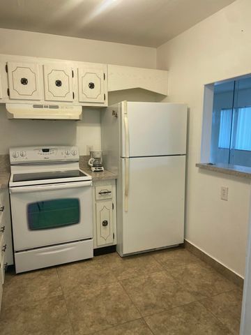 500 Village Green Circle W 302, Palm Springs, FL 33461