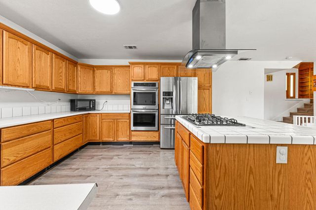 2809 Gardella Ln, Camino, CA 95709