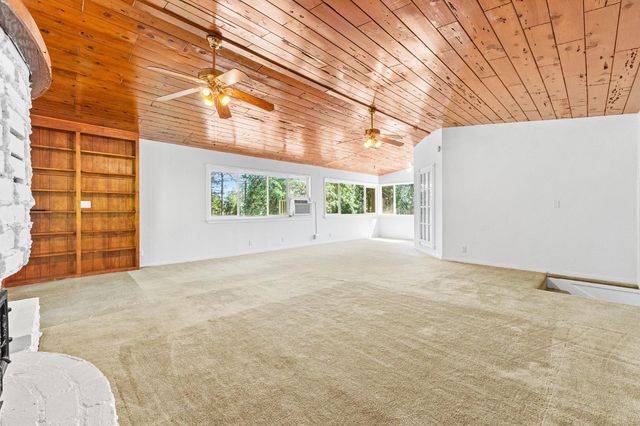 2809 Gardella Ln, Camino, CA 95709