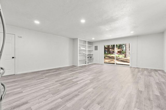 2809 Gardella Ln, Camino, CA 95709