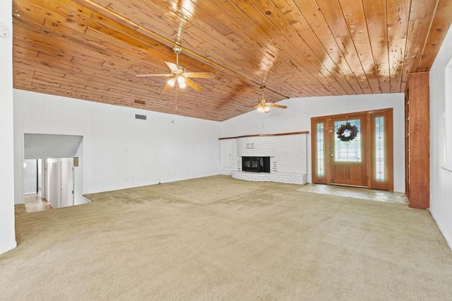 2809 Gardella Ln, Camino, CA 95709