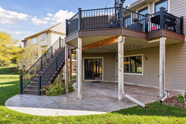 10758 Watersedge Lane, Woodbury, MN 55129