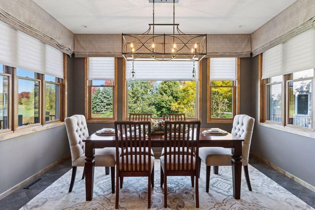 10758 Watersedge Lane, Woodbury, MN 55129