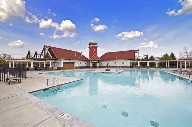 10758 Watersedge Lane, Woodbury, MN 55129