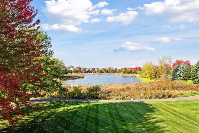 10758 Watersedge Lane, Woodbury, MN 55129
