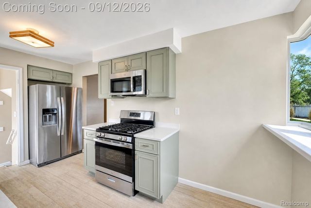 31736 Ann Arbor Trail, Westland, MI 48185