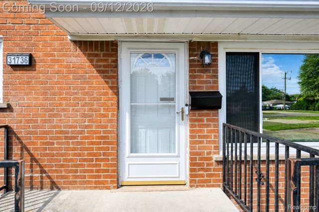 31736 Ann Arbor Trail, Westland, MI 48185