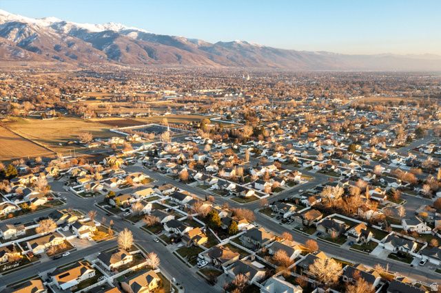 227 E 1500 N, Layton, UT 84041