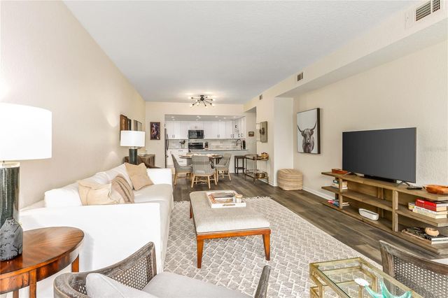 4 BELLEVIEW BOULEVARD 205, Clearwater, FL 33756