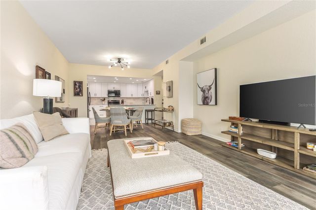 4 BELLEVIEW BOULEVARD 205, Clearwater, FL 33756