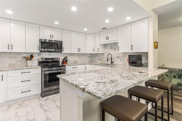 4 BELLEVIEW BOULEVARD 205, Clearwater, FL 33756