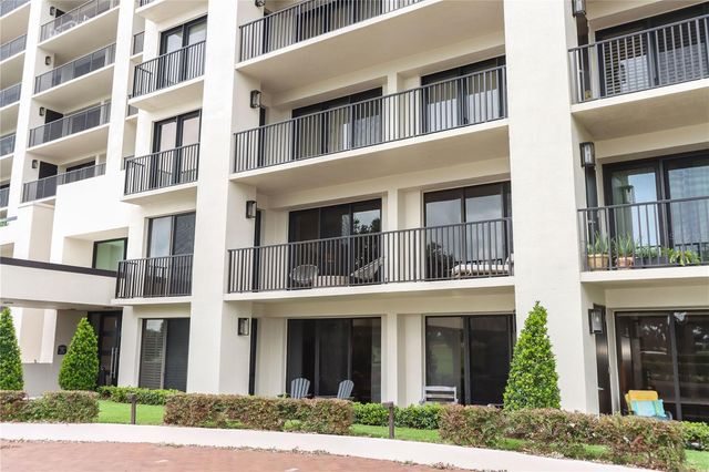 4 BELLEVIEW BOULEVARD 205, Clearwater, FL 33756