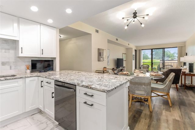 4 BELLEVIEW BOULEVARD 205, Clearwater, FL 33756