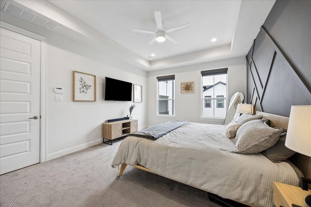 2804 Grand Fountains Drive B, Houston, TX 77054