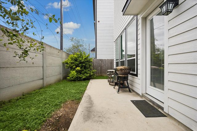 2804 Grand Fountains Drive B, Houston, TX 77054
