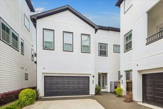 2804 Grand Fountains Drive B, Houston, TX 77054