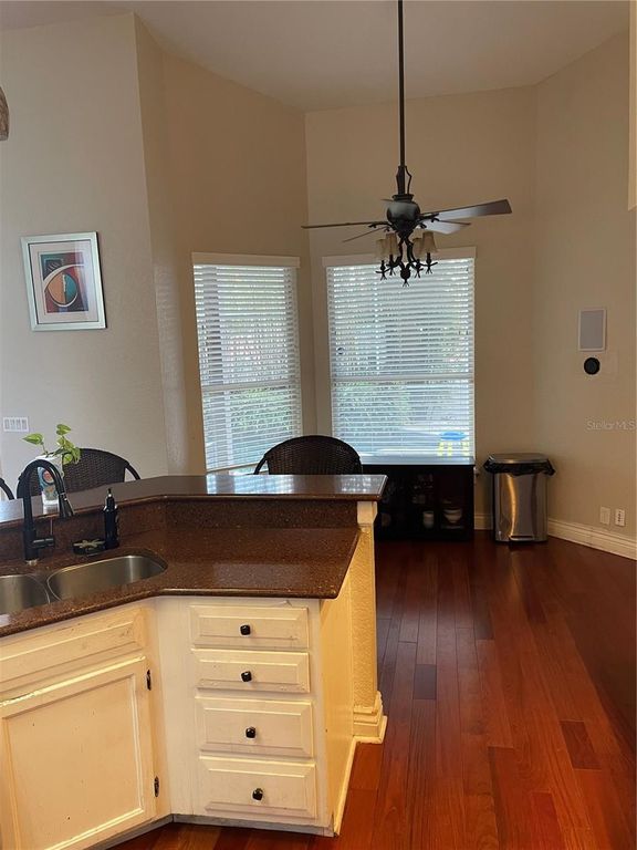 Image 20 of property listing at 1007 FEATHERSTONE CIRCLE, Ocoee, FL 34761