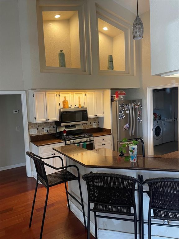 Image 21 of property listing at 1007 FEATHERSTONE CIRCLE, Ocoee, FL 34761