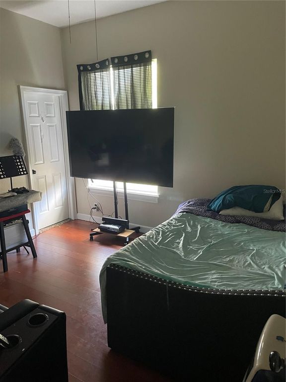 Image 27 of property listing at 1007 FEATHERSTONE CIRCLE, Ocoee, FL 34761