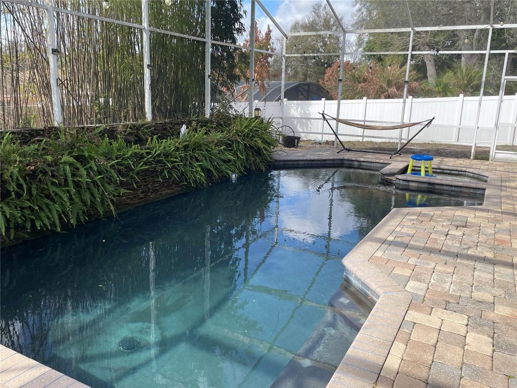 Image 7 of property listing at 1007 FEATHERSTONE CIRCLE, Ocoee, FL 34761