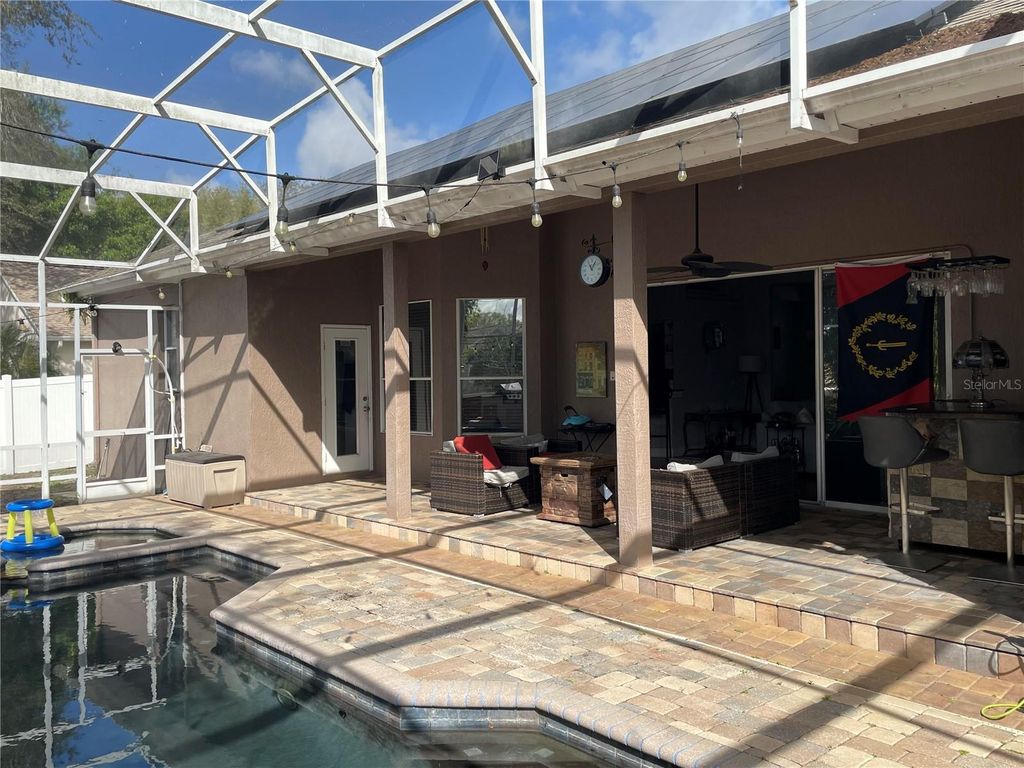 Image 9 of property listing at 1007 FEATHERSTONE CIRCLE, Ocoee, FL 34761