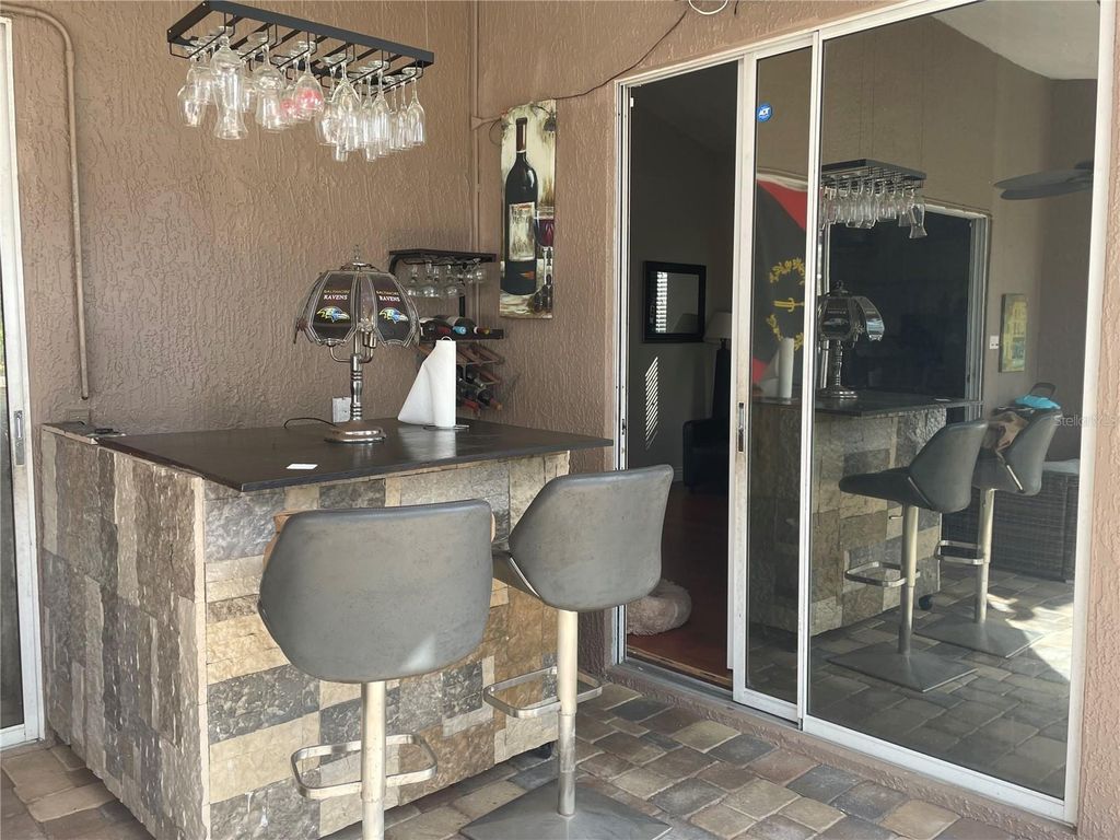 Image 10 of property listing at 1007 FEATHERSTONE CIRCLE, Ocoee, FL 34761