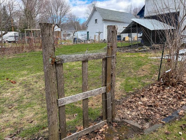 370 Main Street, Derby, VT 05830