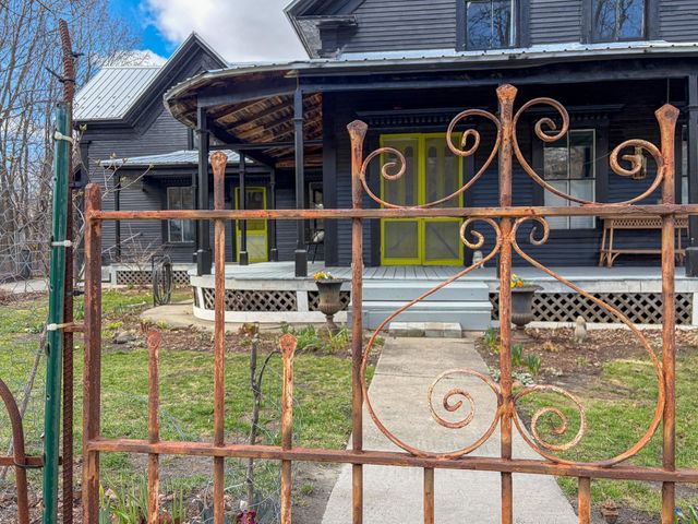 370 Main Street, Derby, VT 05830