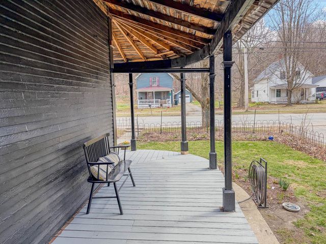 370 Main Street, Derby, VT 05830