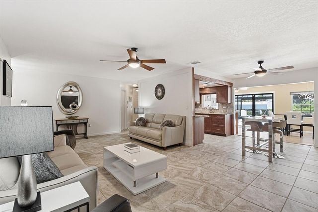 18881 MCGRATH CIRCLE, Port Charlotte, FL 33948