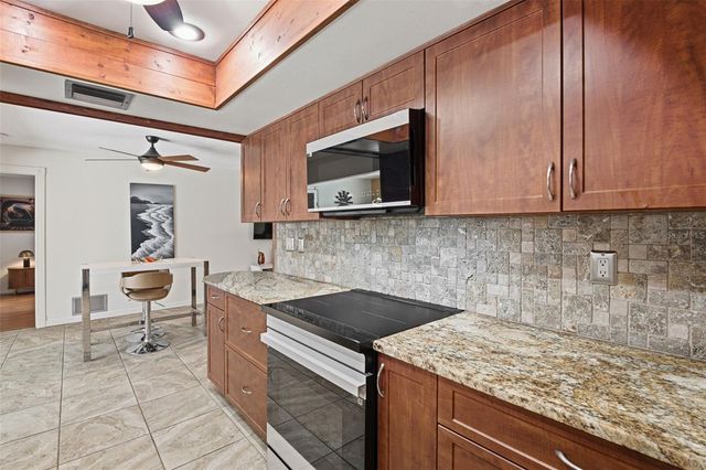 18881 MCGRATH CIRCLE, Port Charlotte, FL 33948