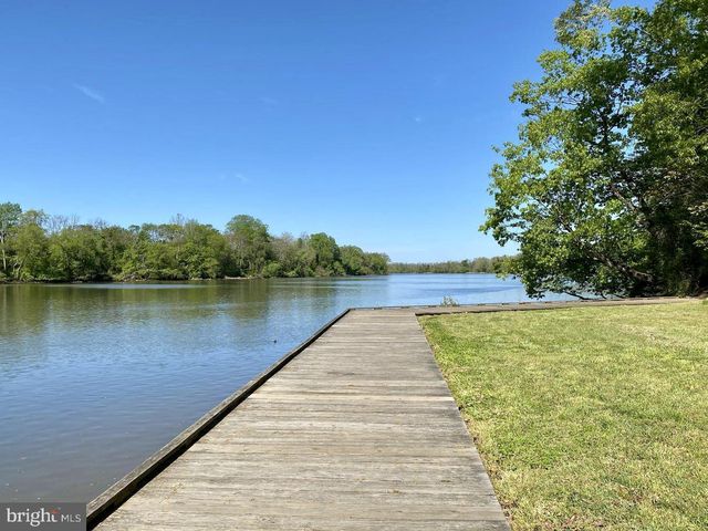 6360 POINTER LN, King George, VA 22485