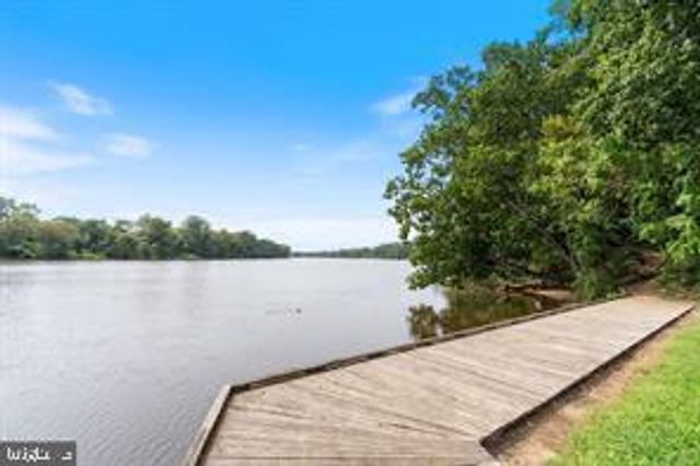 6360 POINTER LN, King George, VA 22485